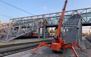 монтаж пешеходного моста в Петрозаводске